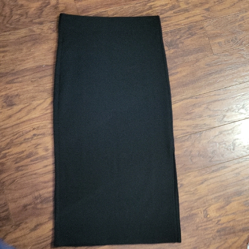 Elegant Black Pencil Skirt